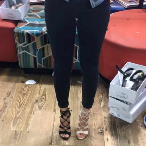 Steve Madden Blush Sandalia Heels - Picture 3 of 12